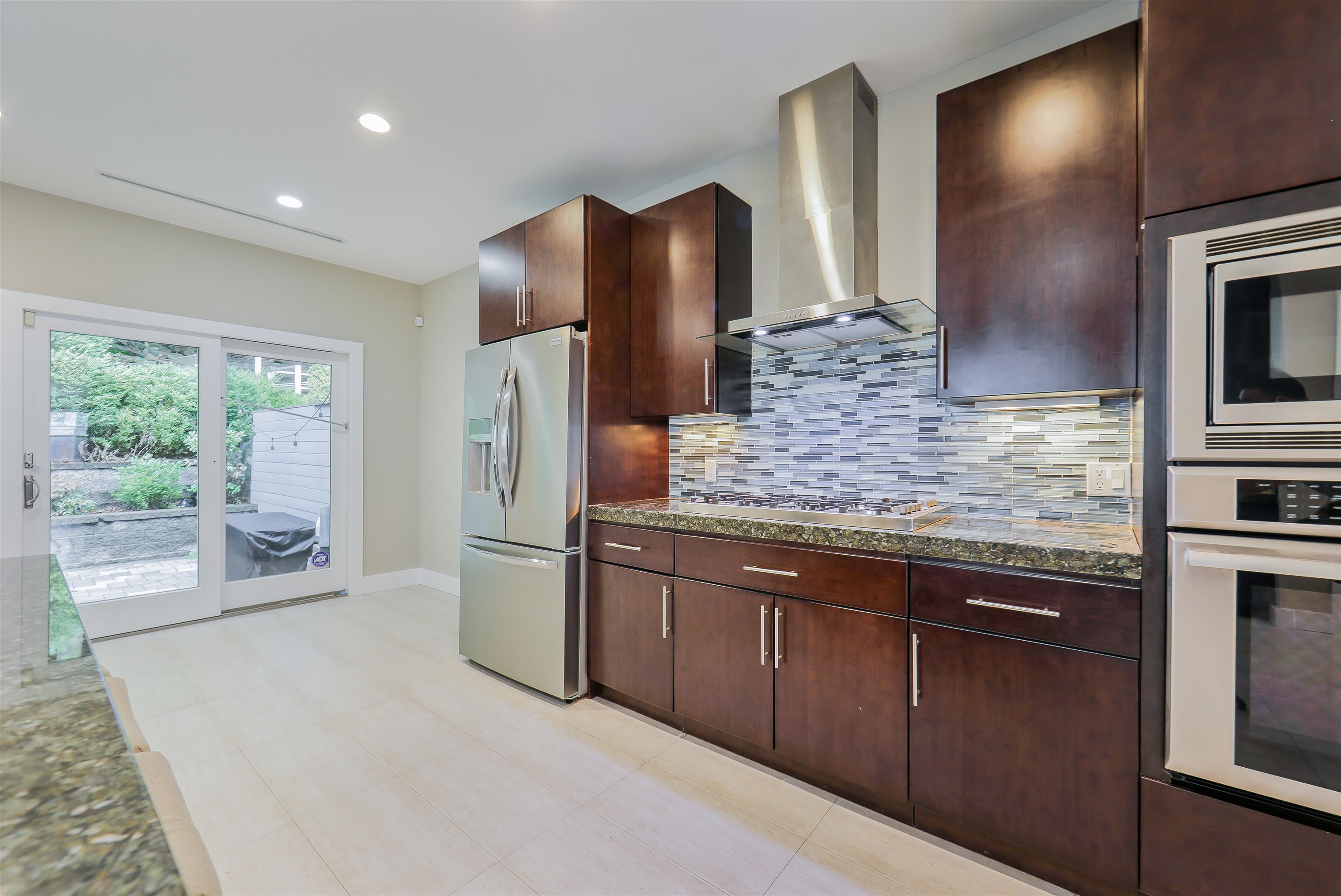 760 Undercliff Avenue, Unit A Edgewater, NJ 07020 - Photo 8 of 39