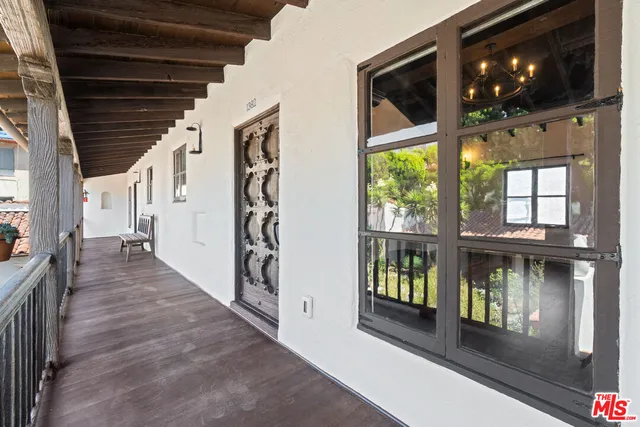 a view of an entryway