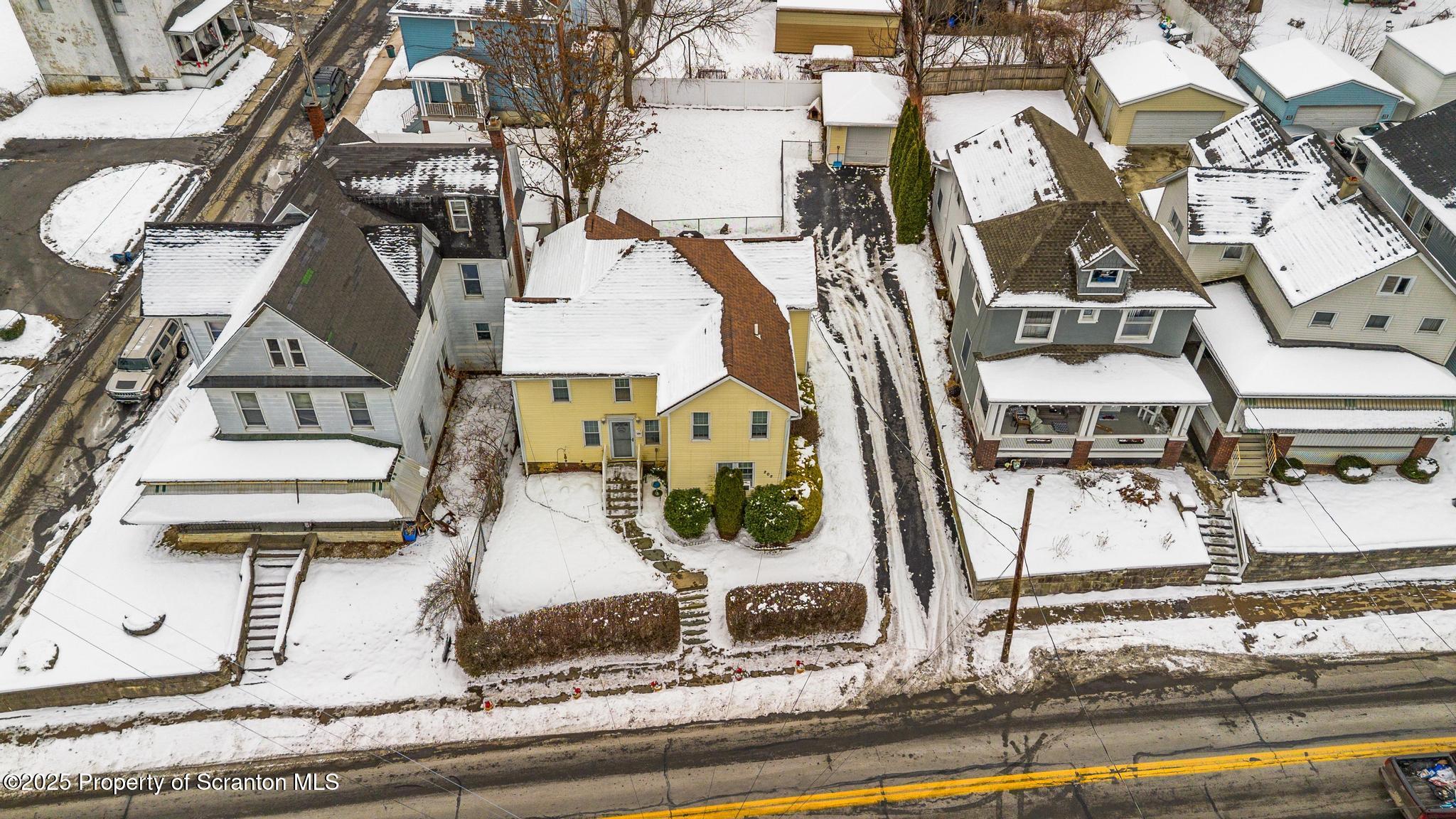 205 South Valley Avenue Olyphant, PA 18447 - Photo 36 of 44