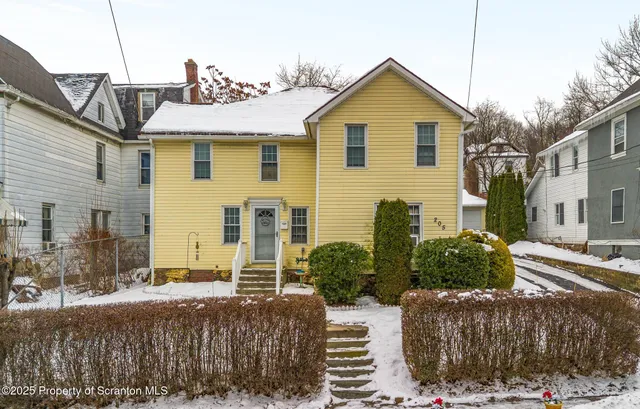 $284,900 | 205 South Valley Avenue, Olyphant, PA 18447