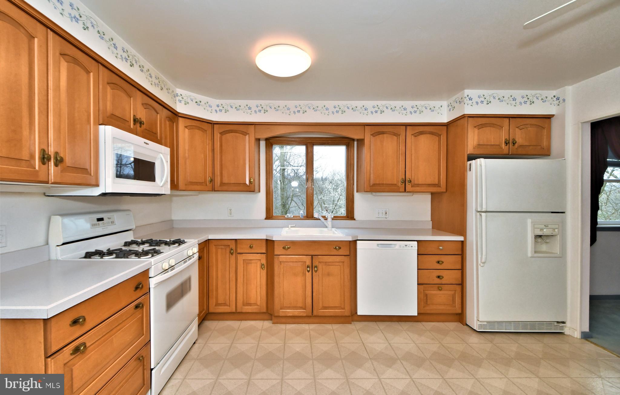 8816 Wainwright Road Glenside, PA 19038 - Photo 14 of 49 Gallery Image 14