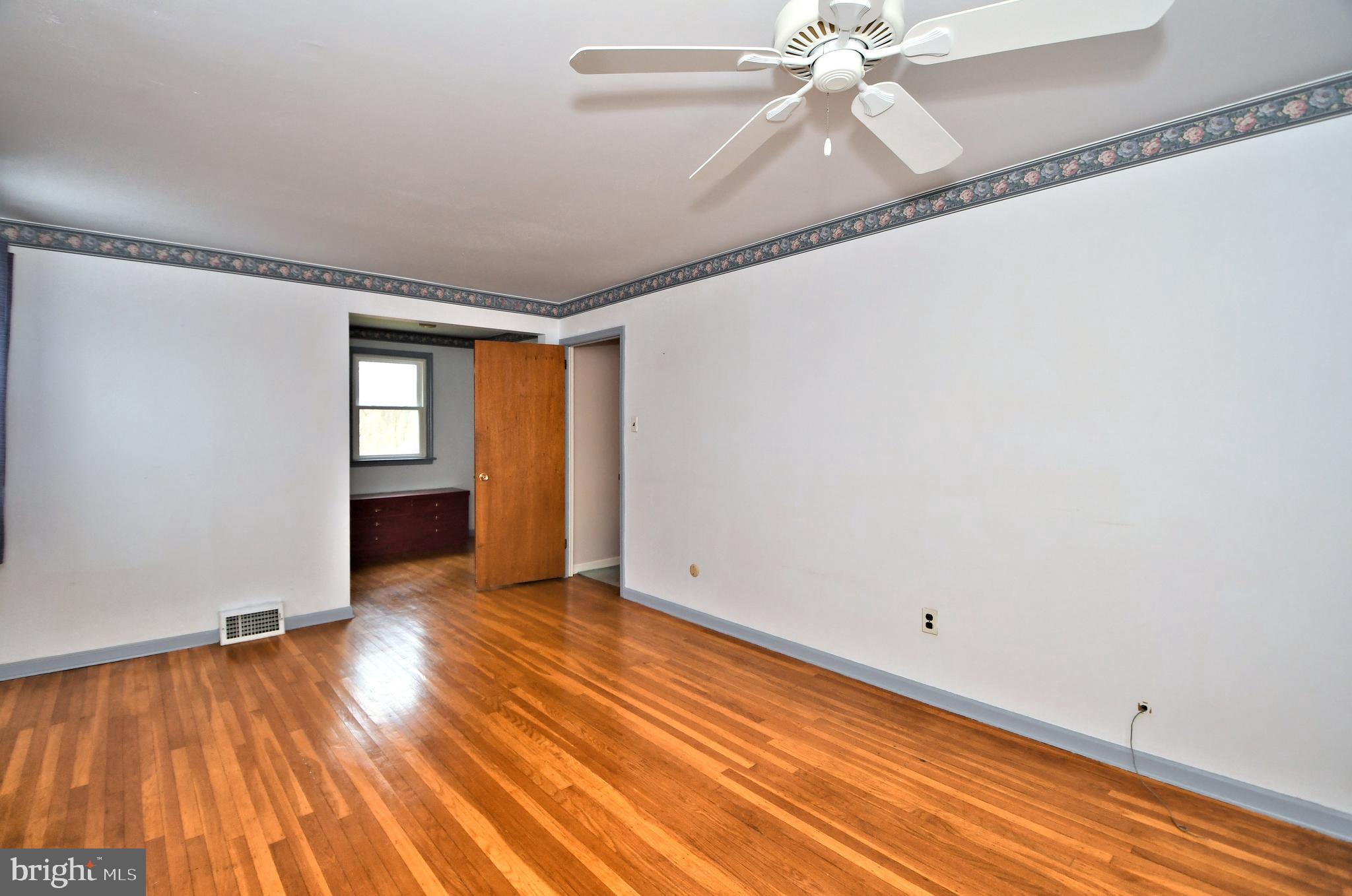8816 Wainwright Road Glenside, PA 19038 - Photo 24 of 49 Gallery Image 24