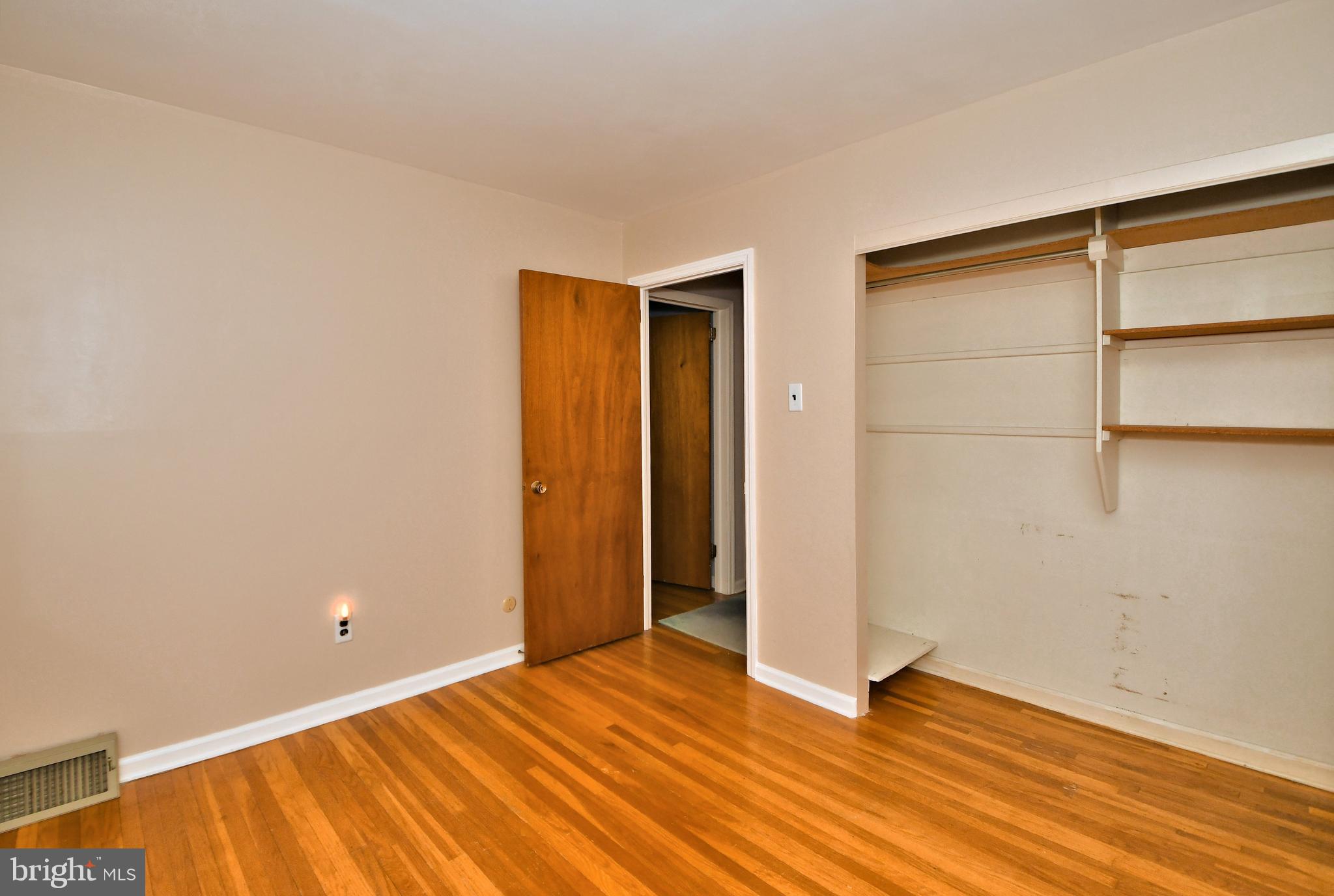 8816 Wainwright Road Glenside, PA 19038 - Photo 28 of 49 Gallery Image 28