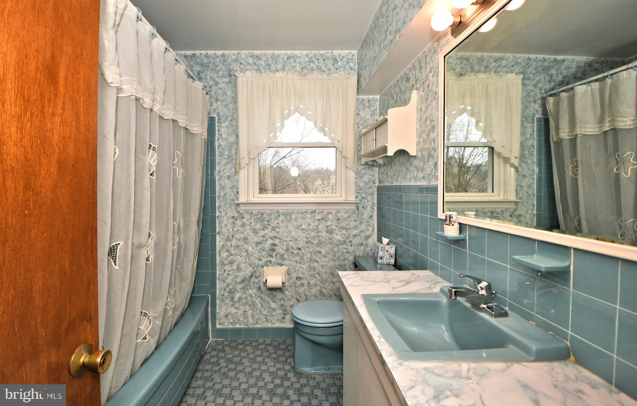 8816 Wainwright Road Glenside, PA 19038 - Photo 34 of 49 Hall bath