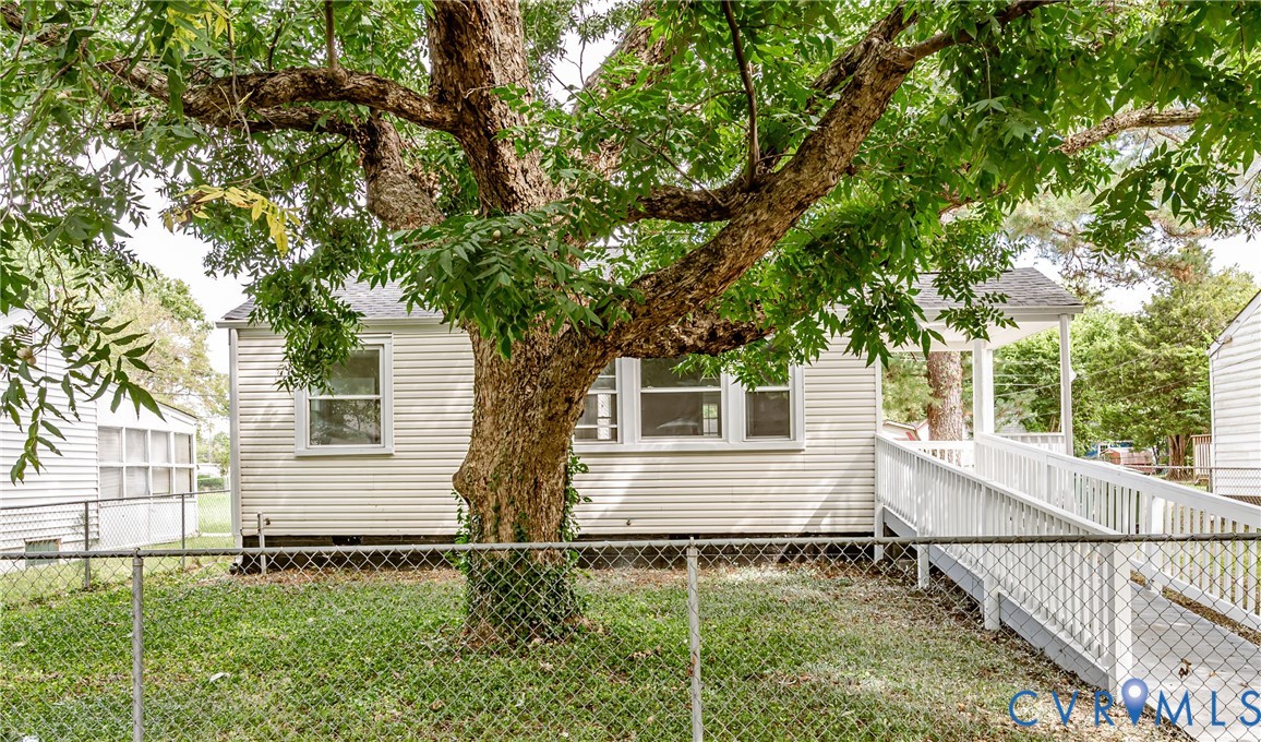 3306 Frank Road Richmond, VA 23234 - Photo 4 of 30
