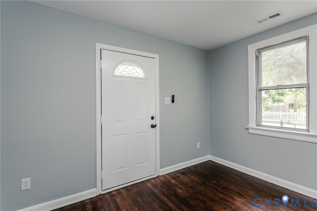 3306 Frank Road Richmond, VA 23234 - Photo 5 of 30