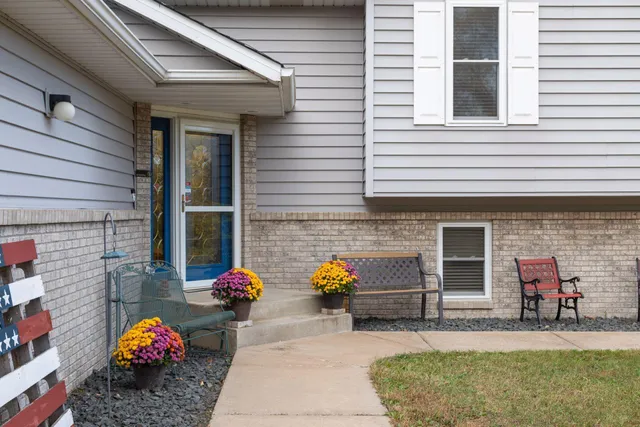 $575,000 | 13025 4th Street North, Stillwater, MN 55082