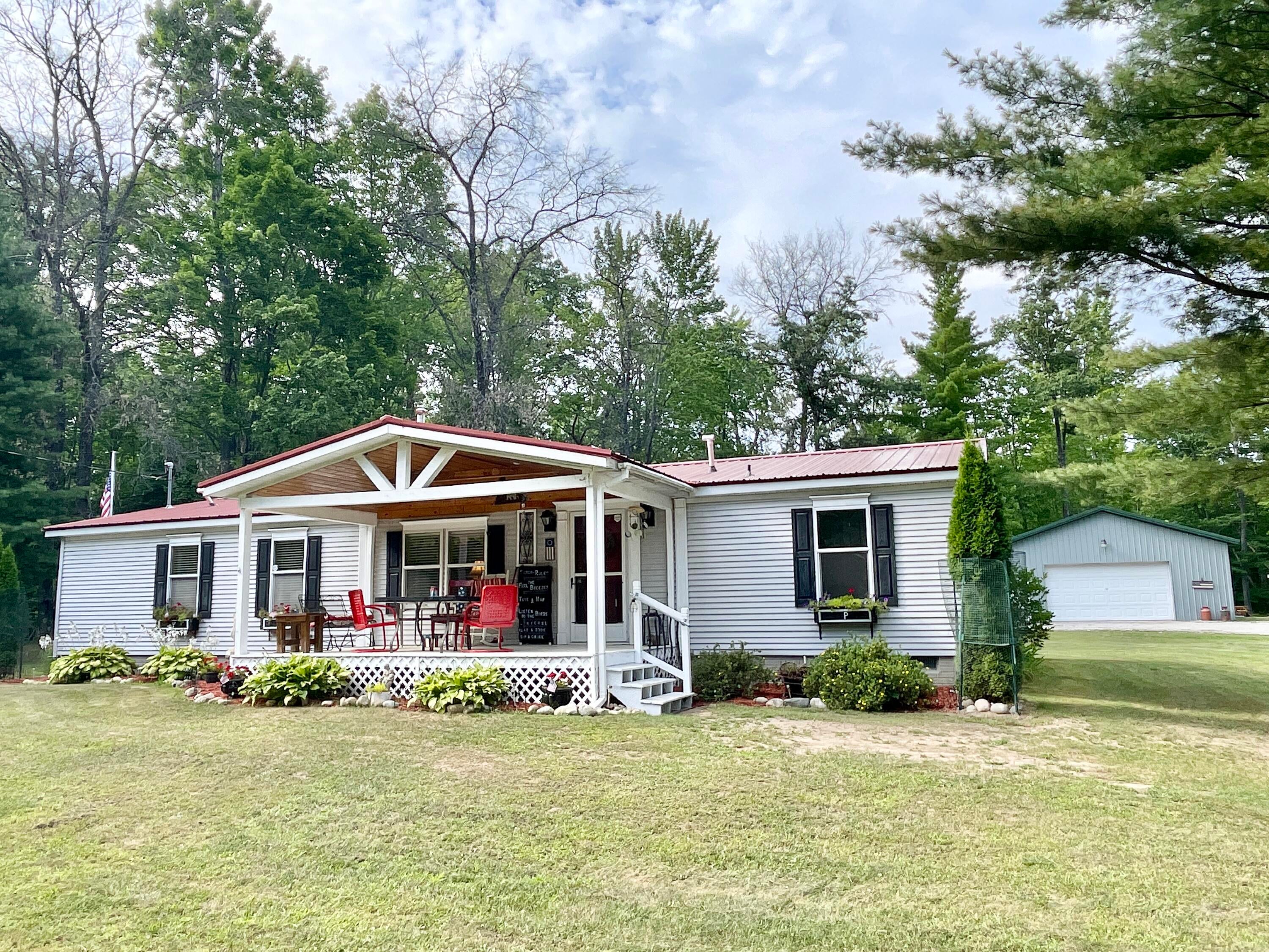 1272 Oak Lake Road Lewiston, MI 49756 - Photo 1 of 62 Gallery Image 1