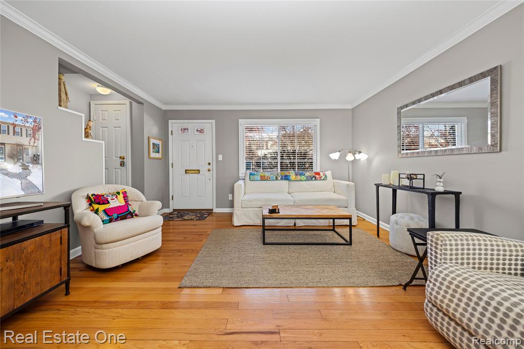 1675 Graefield Road Birmingham, MI 48009 - Photo 5 of 21