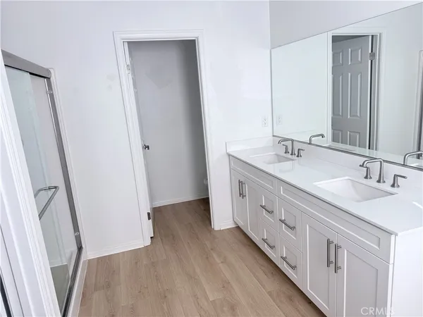 $4,200 | 729 South Sumac Lane, Rialto, CA 92376