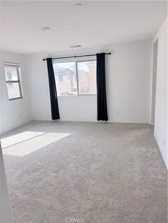 $4,200 | 729 South Sumac Lane, Rialto, CA 92376