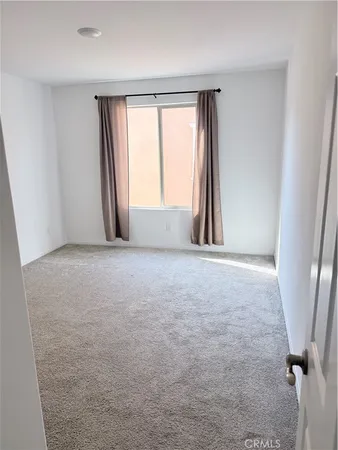 $4,200 | 729 South Sumac Lane, Rialto, CA 92376