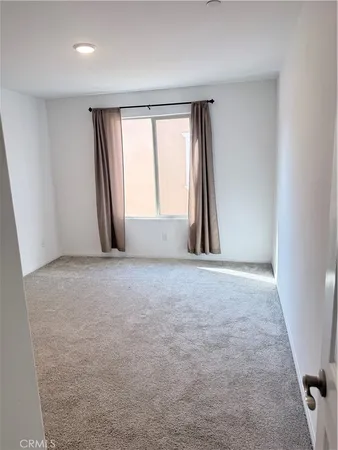 $4,200 | 729 South Sumac Lane, Rialto, CA 92376
