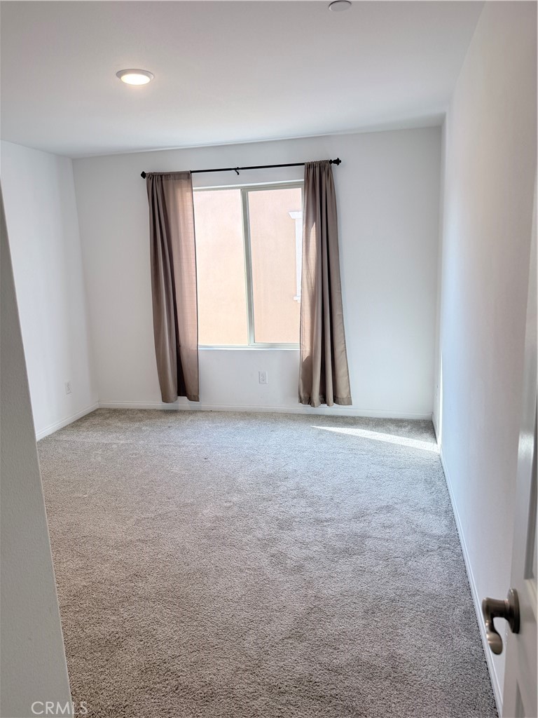 729 South Sumac Lane Rialto, CA 92376 - Photo 17 of 20