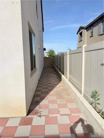 $4,200 | 729 South Sumac Lane, Rialto, CA 92376