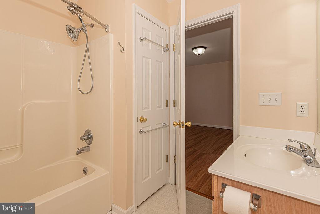 14005 Sandy Ridge Court Eden, MD 21822 - Photo 24 of 51 Master bath