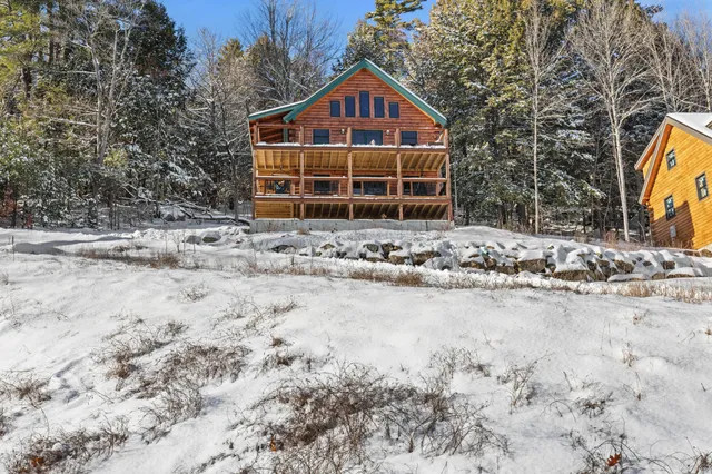 $1,100,000 | 14 Trailside Way, Unit 14, Bridgton, ME 04009