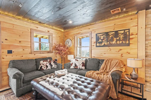 $1,100,000 | 14 Trailside Way, Unit 14, Bridgton, ME 04009