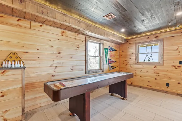 $995,000 | 14 Trailside Way, Unit 14, Bridgton, ME 04009