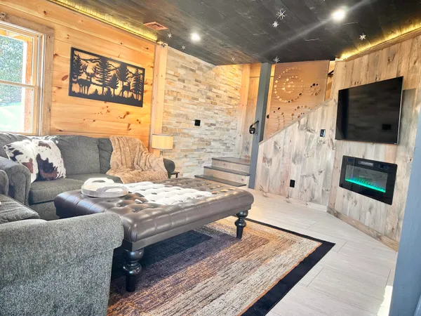 $995,000 | 14 Trailside Way, Unit 14, Bridgton, ME 04009