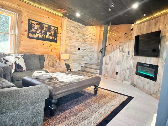 $995,000 | 14 Trailside Way, Unit 14, Bridgton, ME 04009