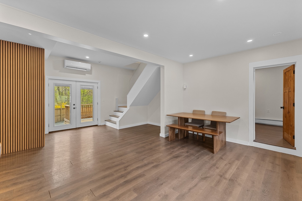335 Salisbury Street Worcester, MA 01609 - Photo 8 of 33