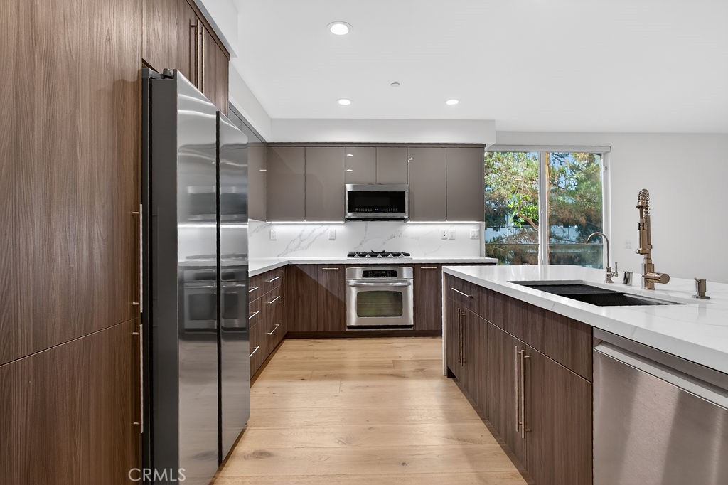 575 Rockefeller Irvine, CA 92612 - Photo 8 of 22