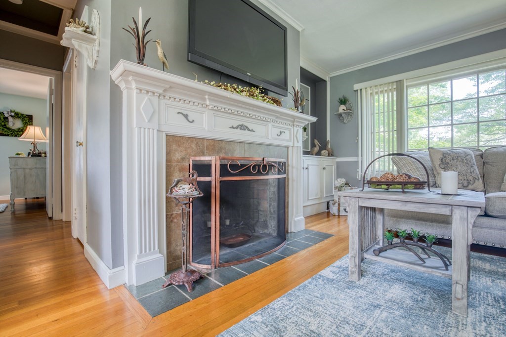 596 Roosevelt Avenue Springfield, MA 01118 - Photo 14 of 26 Gallery Image 14