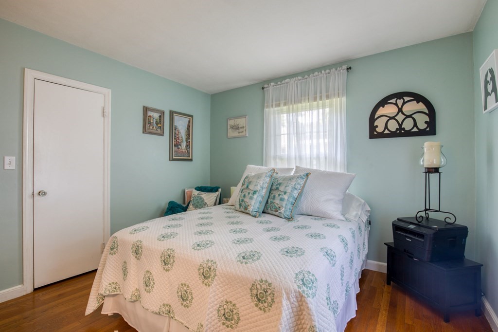 596 Roosevelt Avenue Springfield, MA 01118 - Photo 18 of 26 Gallery Image 18