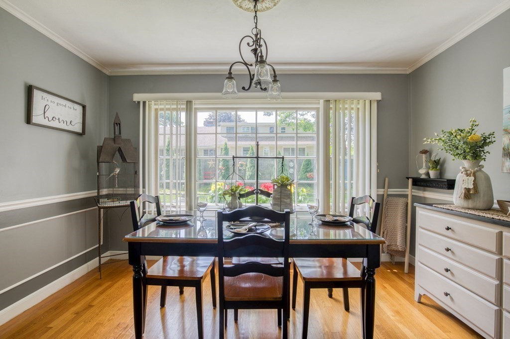 596 Roosevelt Avenue Springfield, MA 01118 - Photo 4 of 26 Gallery Image 4