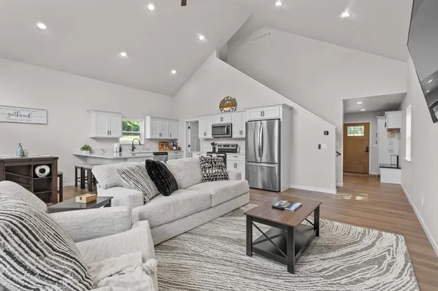 $840,000 | W5070 West Long Lake Road, Waupaca, WI 54981