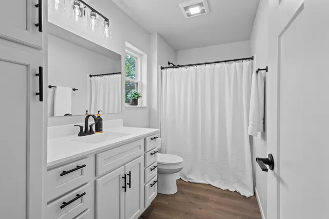 $840,000 | W5070 West Long Lake Road, Waupaca, WI 54981