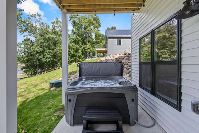 $840,000 | W5070 West Long Lake Road, Waupaca, WI 54981