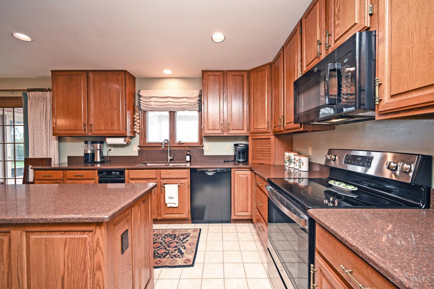 6183 West Fork Road Cincinnati, OH 45247 - Photo 20 of 70 Gallery Image 20