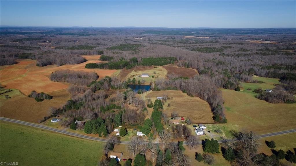 7791 Highway 700 Ruffin, NC 27326 - Photo 4 of 44