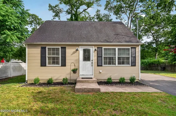 $411,000 | 516 Middle Lane, Howell, NJ 07731