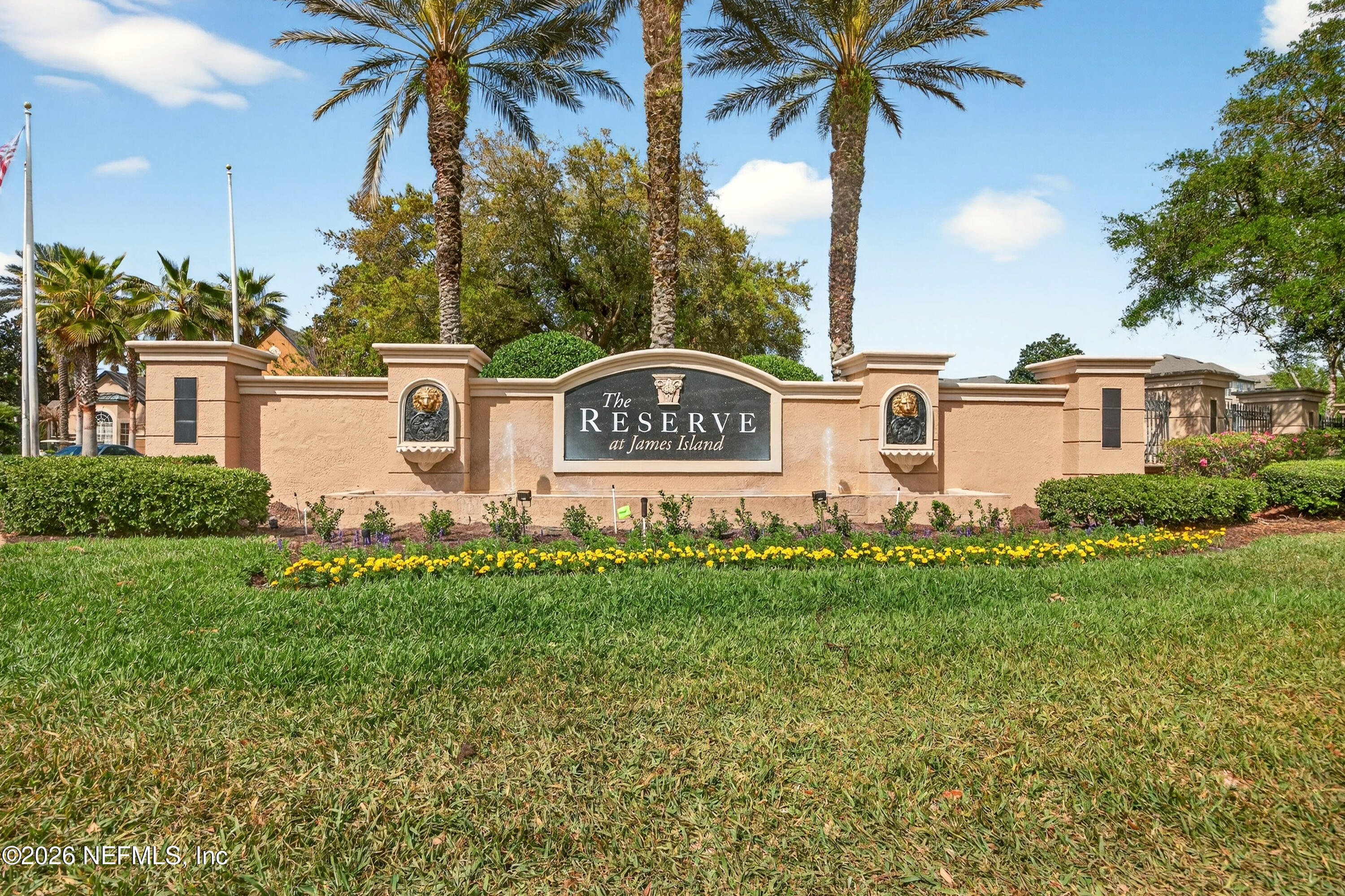 10961 Burnt Mill Road, Unit 1524 Jacksonville, FL 32256 - Photo 24 of 38 a view of a house with a garden