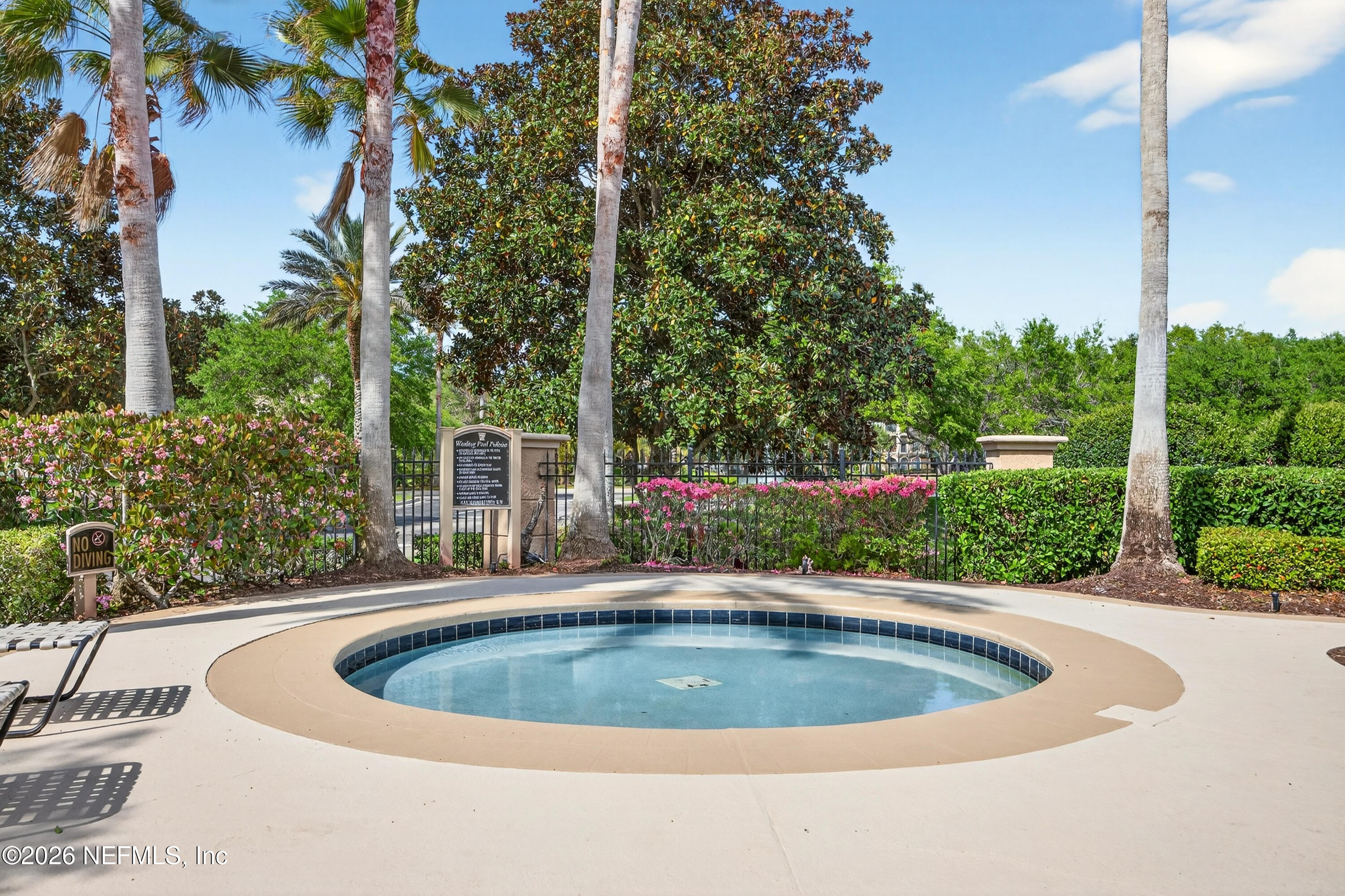10961 Burnt Mill Road, Unit 1524 Jacksonville, FL 32256 - Photo 26 of 38 a view of outdoor space and swimming pool
