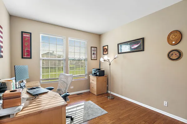 $510,000 | 4077 Stratford Lane, Carpentersville, IL 60110