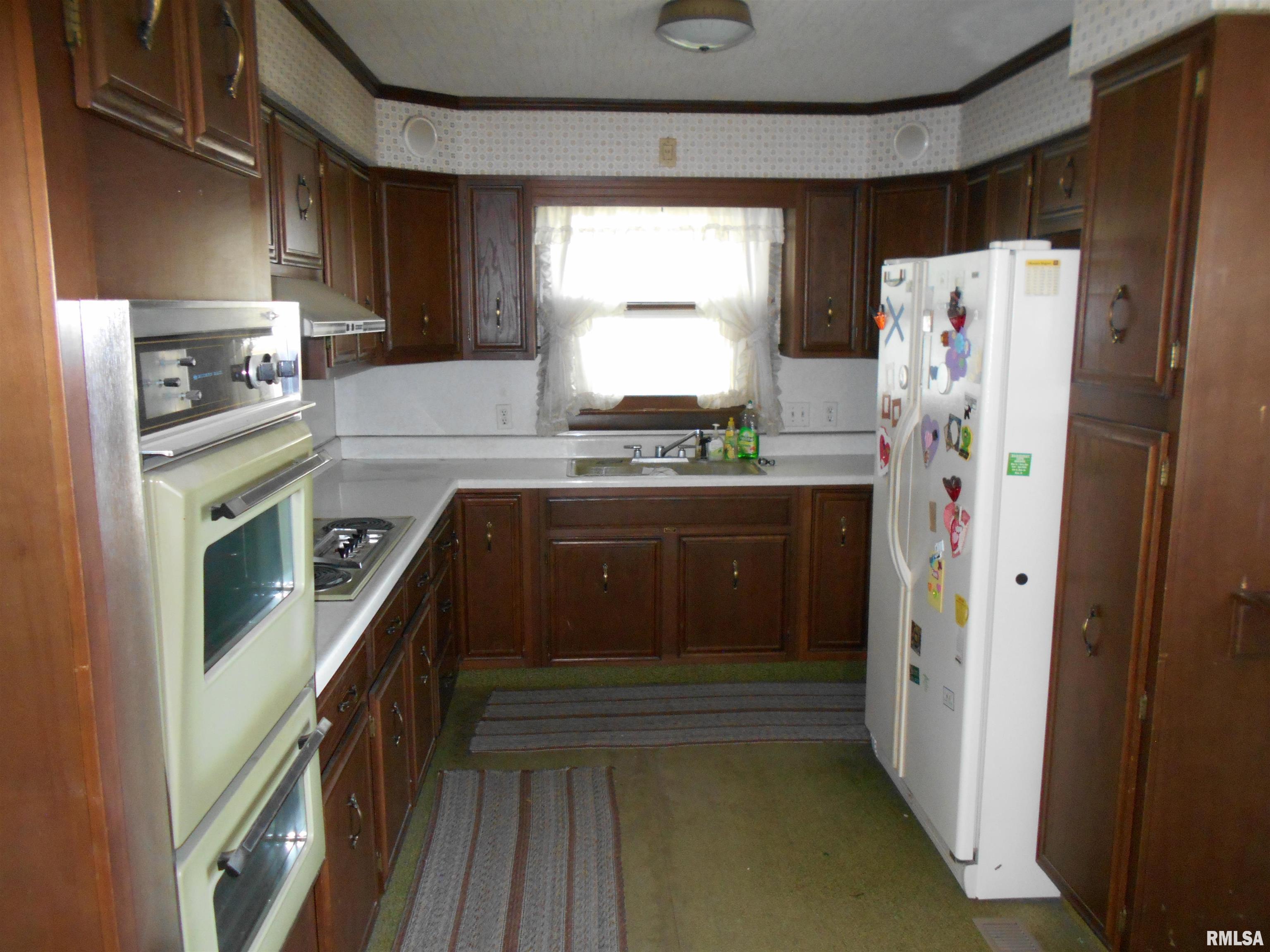 306 South Main Street Avon, IL 61415 - Photo 5 of 14