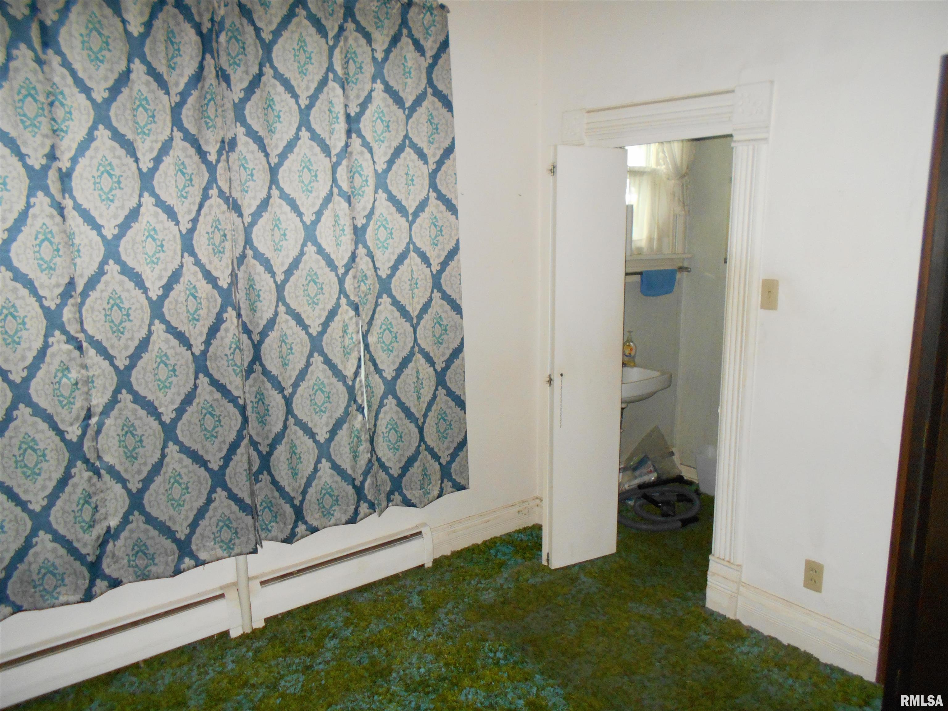 306 South Main Street Avon, IL 61415 - Photo 7 of 14