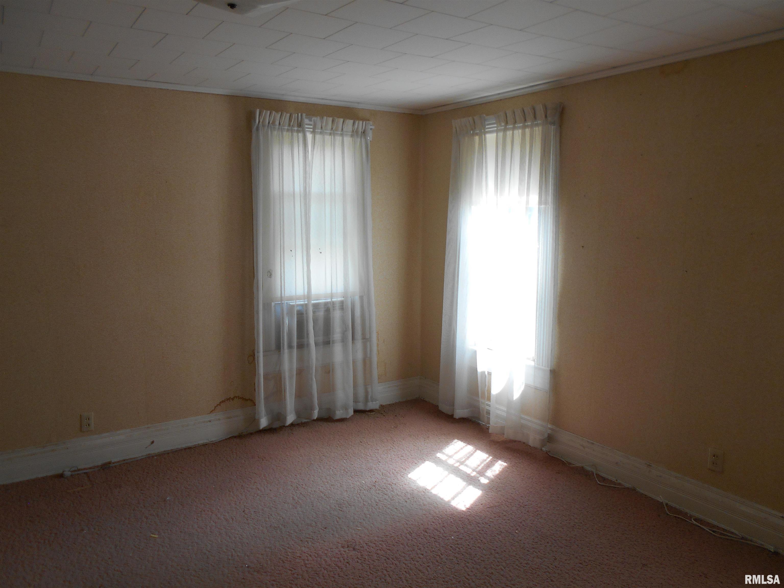 306 South Main Street Avon, IL 61415 - Photo 10 of 14