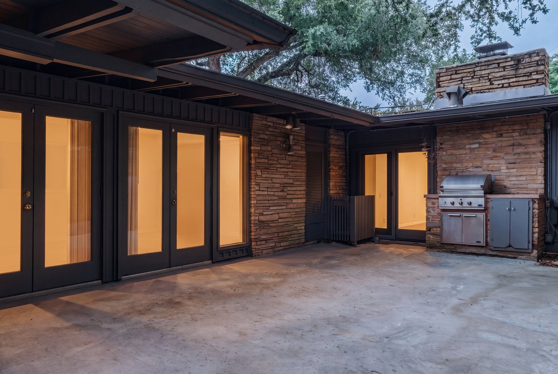 3304 Cherry Tree Circle Austin, TX 78731 - Photo 32 of 38