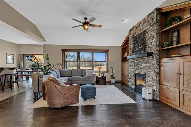 $675,000 | 1021 21st Avenue North, Sartell, MN 56377