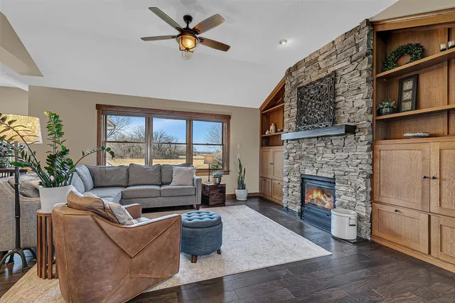 $675,000 | 1021 21st Avenue North, Sartell, MN 56377