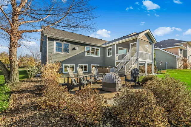 $675,000 | 1021 21st Avenue North, Sartell, MN 56377