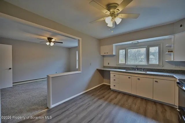 $950 | 431 Center Street, Clarks Summit, PA 18411