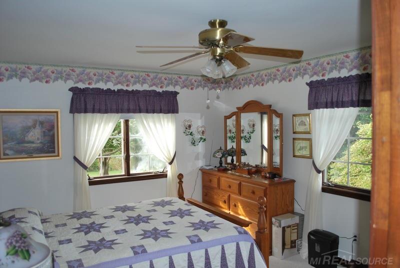 6450 Townsend Road Lexington, MI 48450 - Photo 10 of 11 31267609-9.JPG