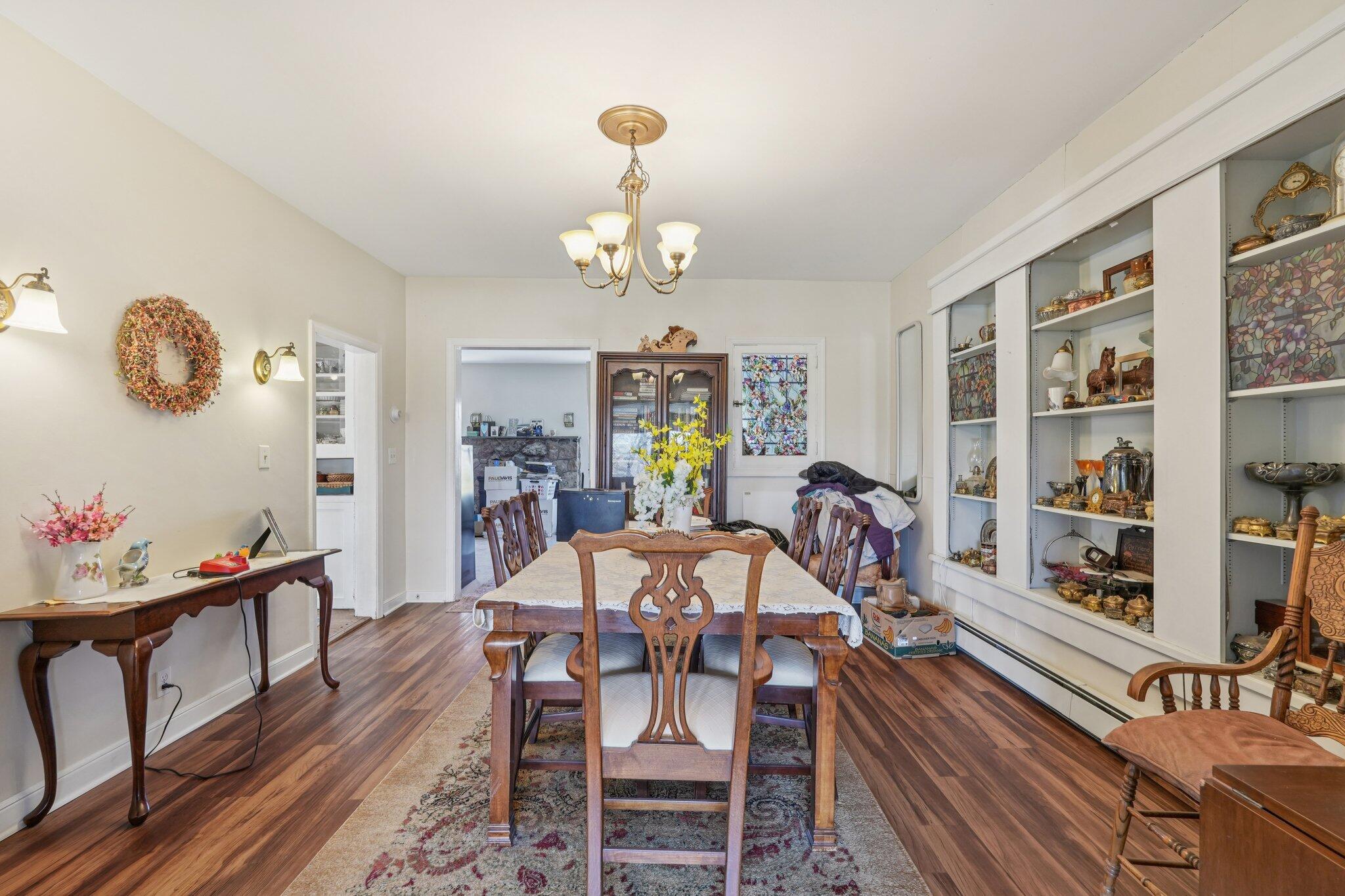 S102-w33389 County Road East Mukwonago, WI 53149 - Photo 4 of 49 Dining Room