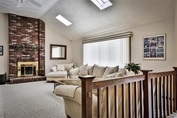 147 Hollytree Road Stoughton, MA 02072 - Photo 3 of 25 Gallery Image 3
